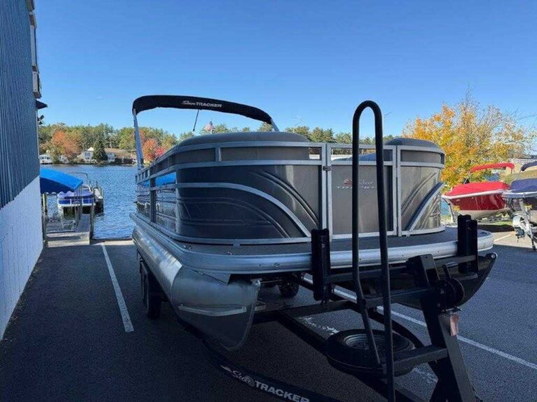 2024 Suntracker 20DLX US-BUJ20626F324 [photo 27]